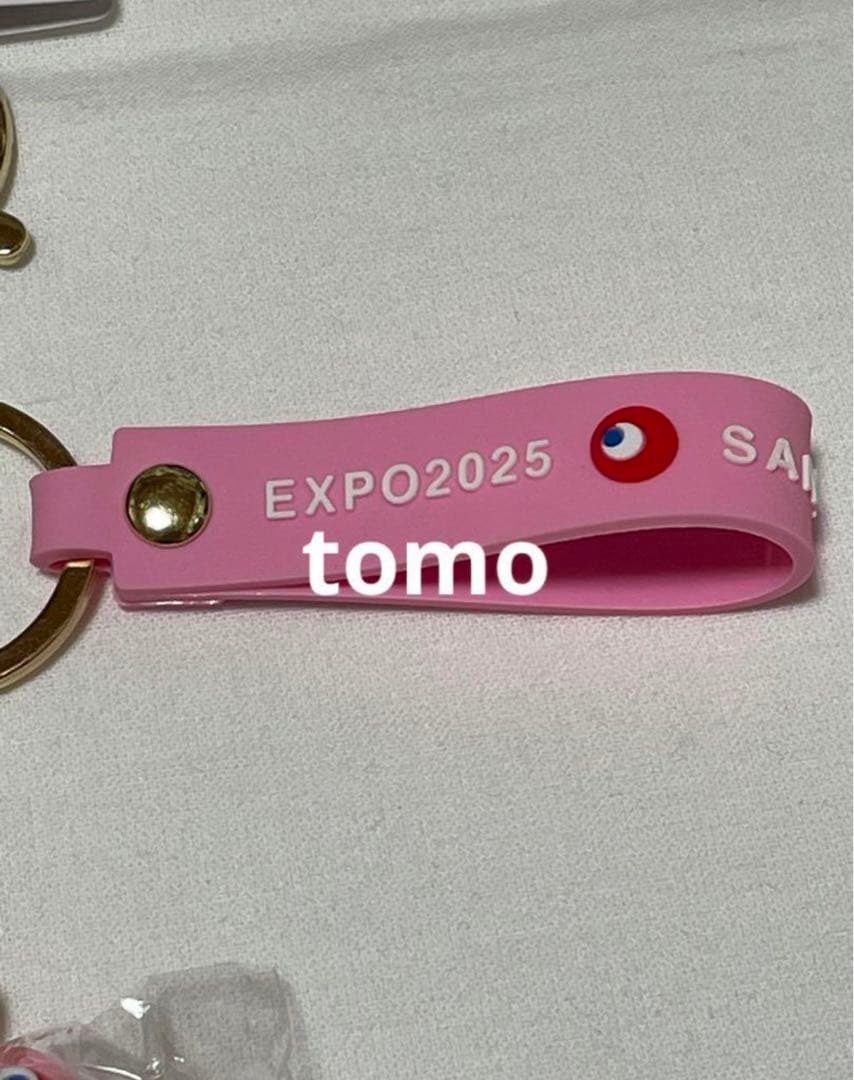 関西万博　会場　ミャクミャク　サンリオ　立体マスコットストラップ　マイメロディ