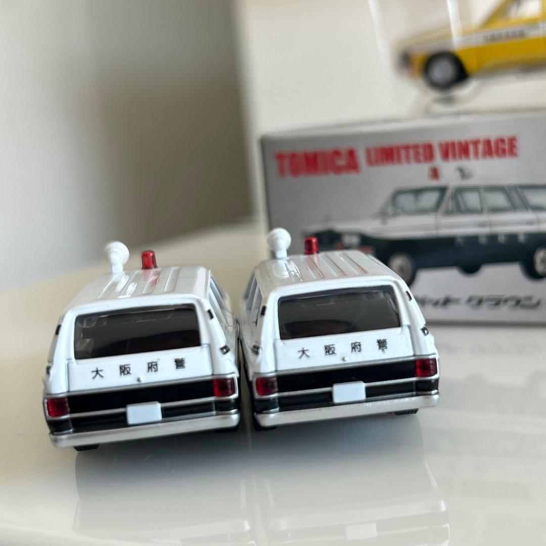 コレクターズアイテムのモデルカー TOMICA リミテッド クラウン3台セット
