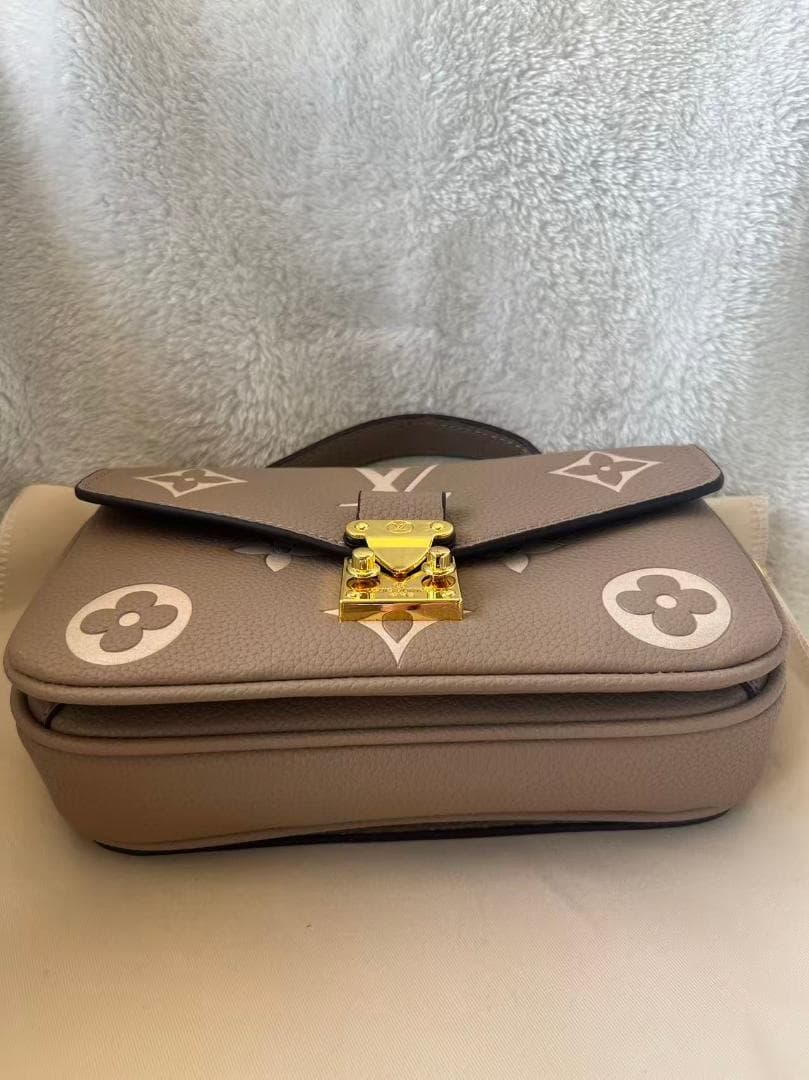 Louis Vuitton,ハンドバッグ