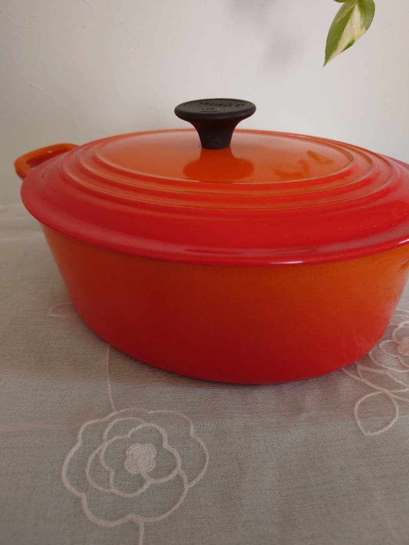 ル・クルーゼ(Le Creuset) ココット・オーバル23cm