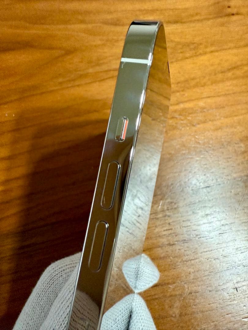 【みっちぇる 】iPhone 13 Pro シルバー 256GB