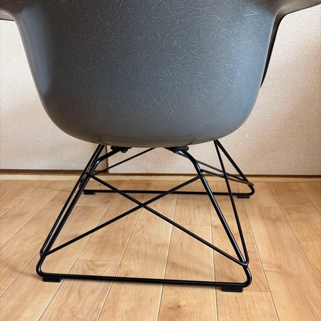 ハーマンミラー　イームズ　ファイバーグラス　Eames グレー