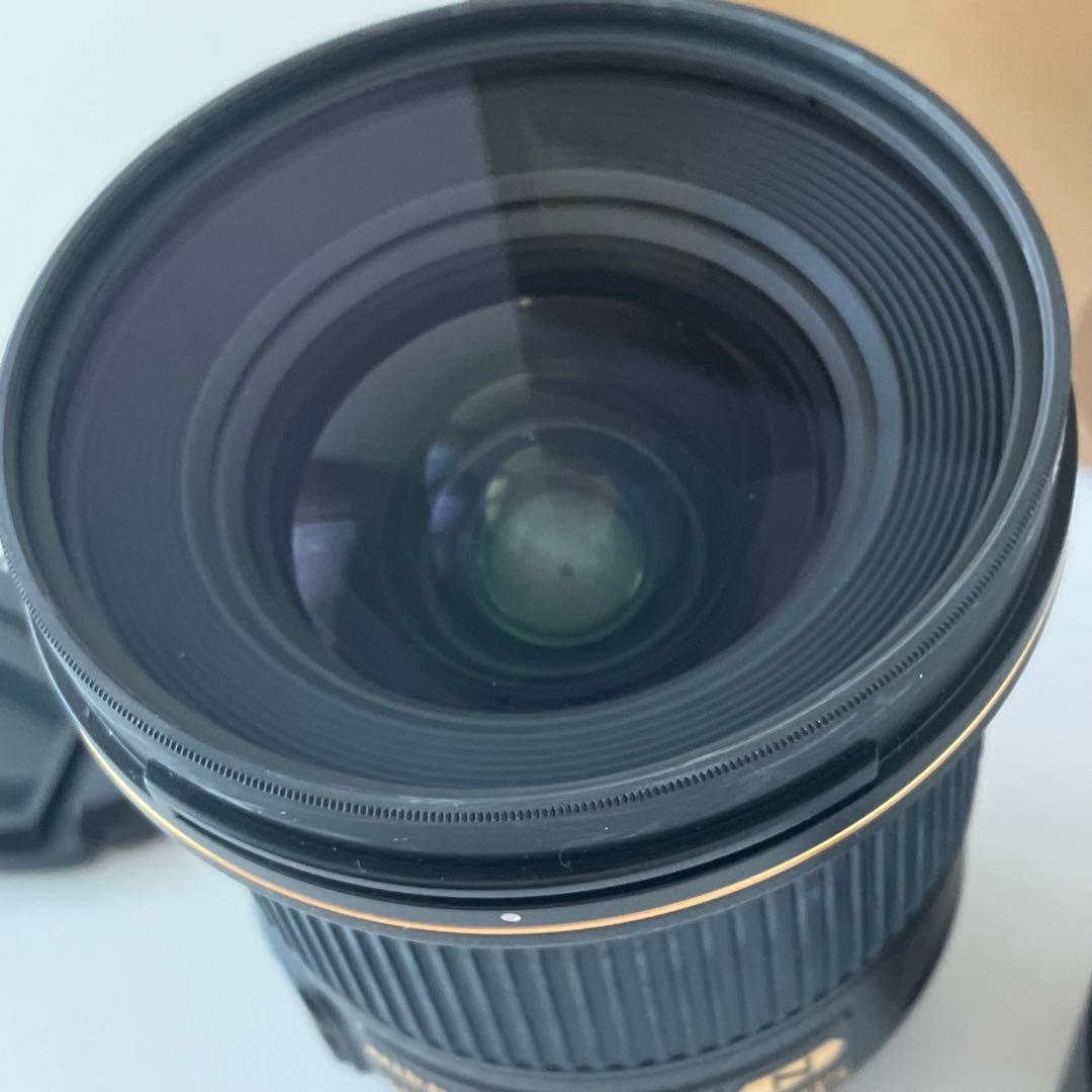 専用NIKKOR AF-S 20mm f/1.8G ED（レンズプロテクト付き）