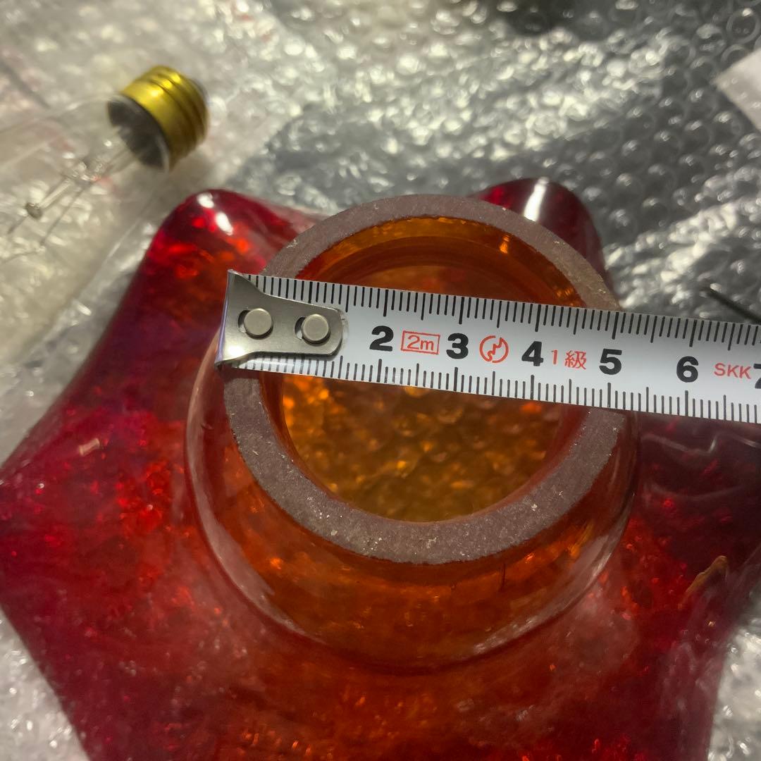 後藤照明　赤いガラス フリルシェード ペンダントライト