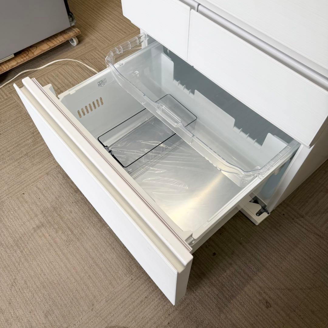 使用僅か1ヶ月 東芝 2023年製 600L冷蔵庫 自動製氷 音声スピーカー内蔵