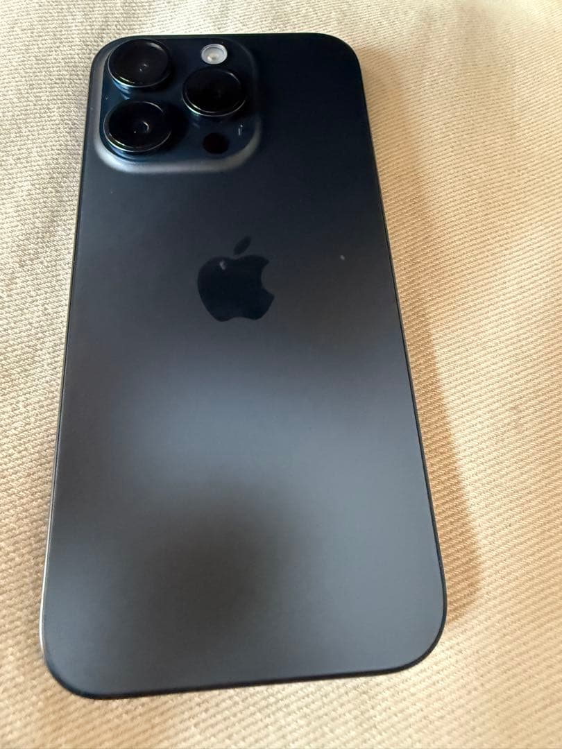 iphone15 pro 中古品