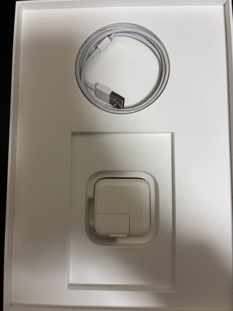 iPad 第6世代　Wi-Fiモデル　32gb スペースグレイ