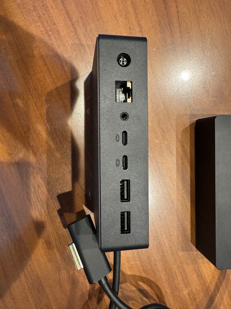 純正品【美品】Microsoft surface Dock2