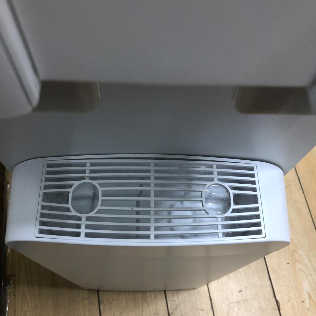 美品 2024年製 HC22D1L-PW ウォーターサーバー 250707