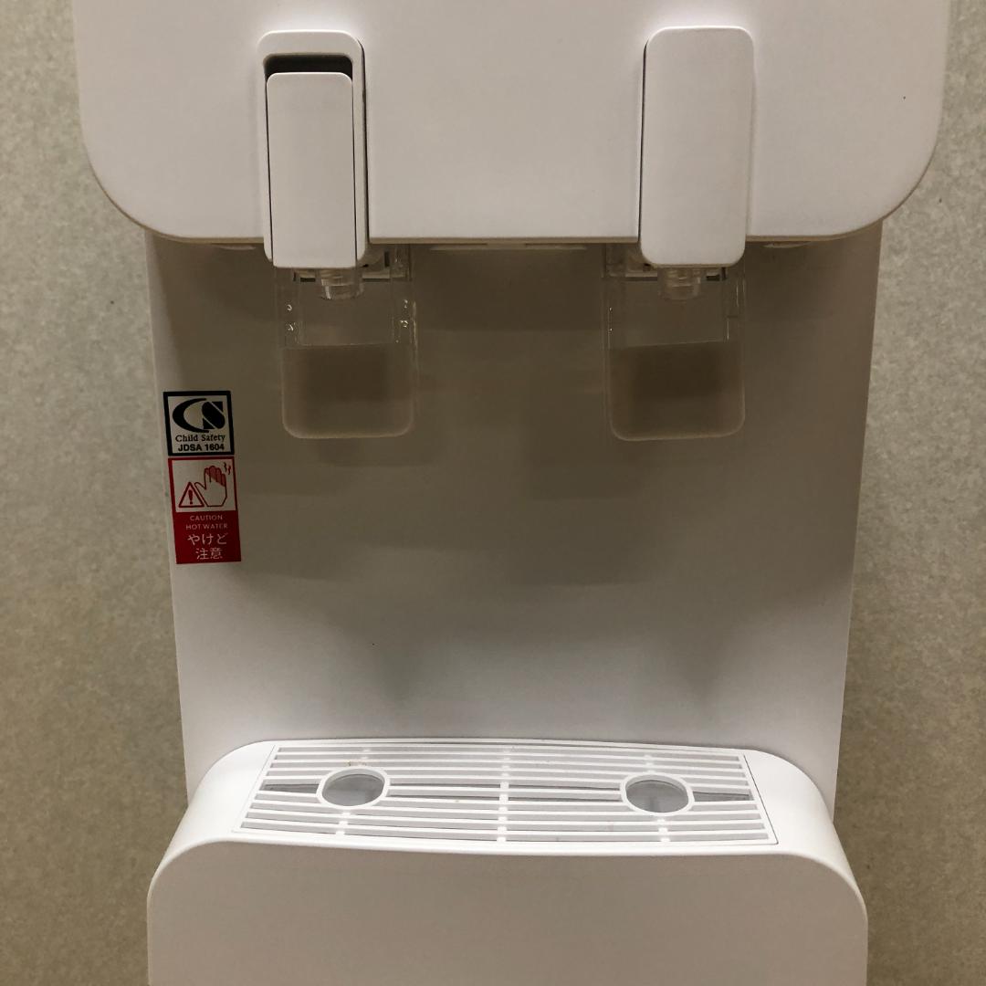 美品 2024年製 HC22D1L-PW ウォーターサーバー 250707