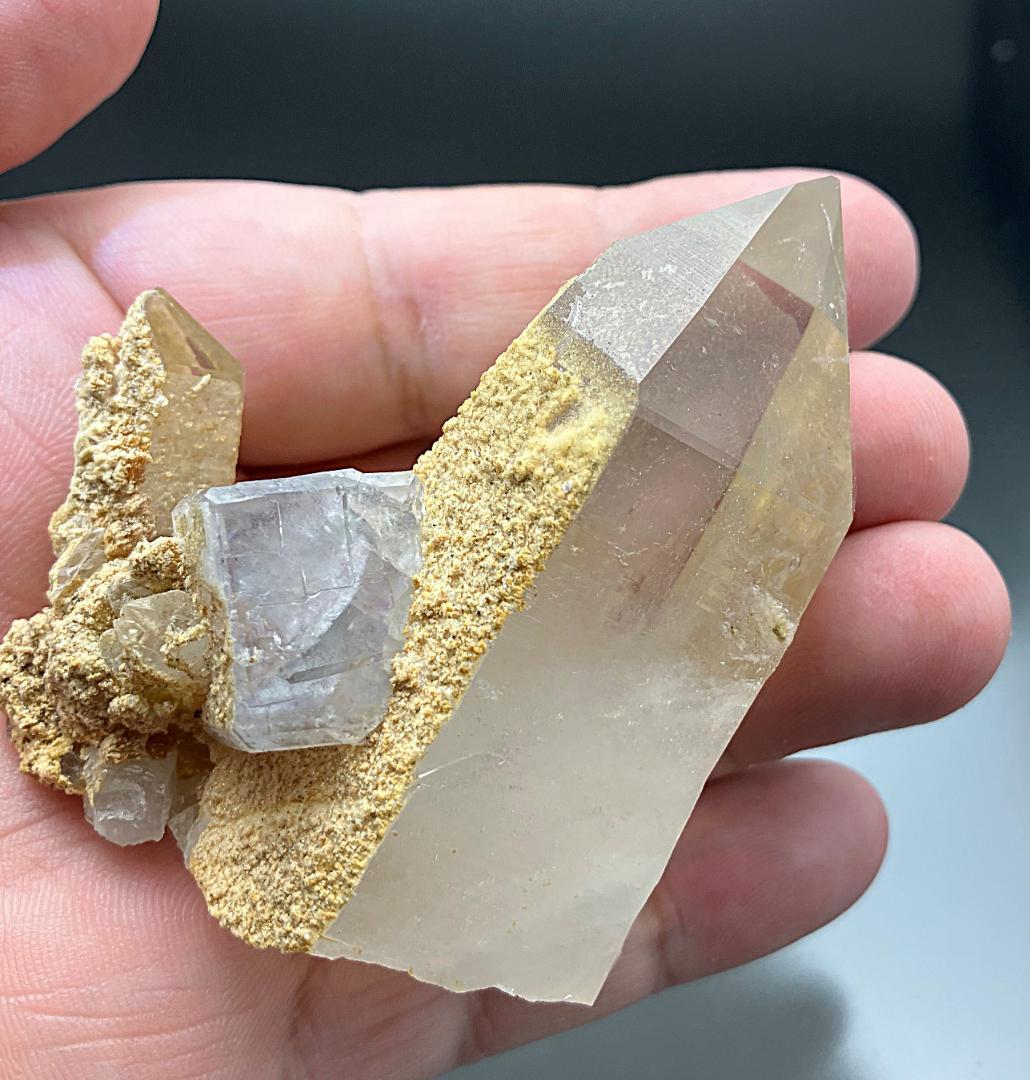 中国湖南省 揺崗仙鉱山　フローライトonクォーツ　　鉱物標本　原石