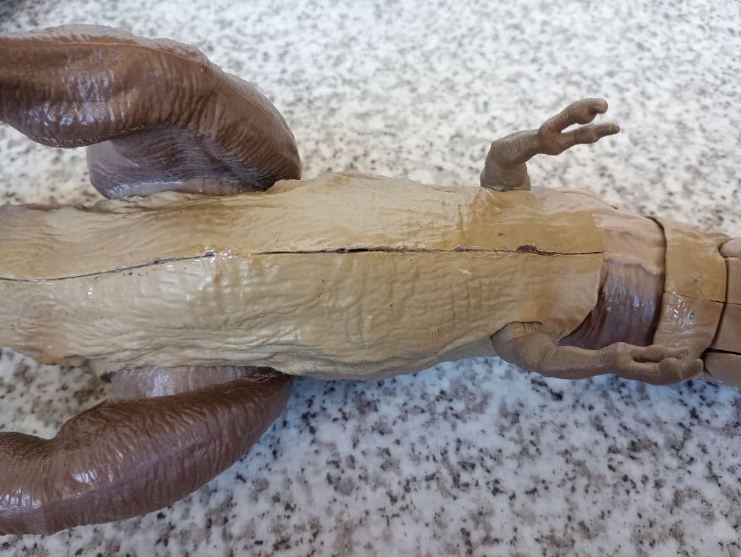 マテルジェラシックパークモササウルス1体、ティラノサウルス2体