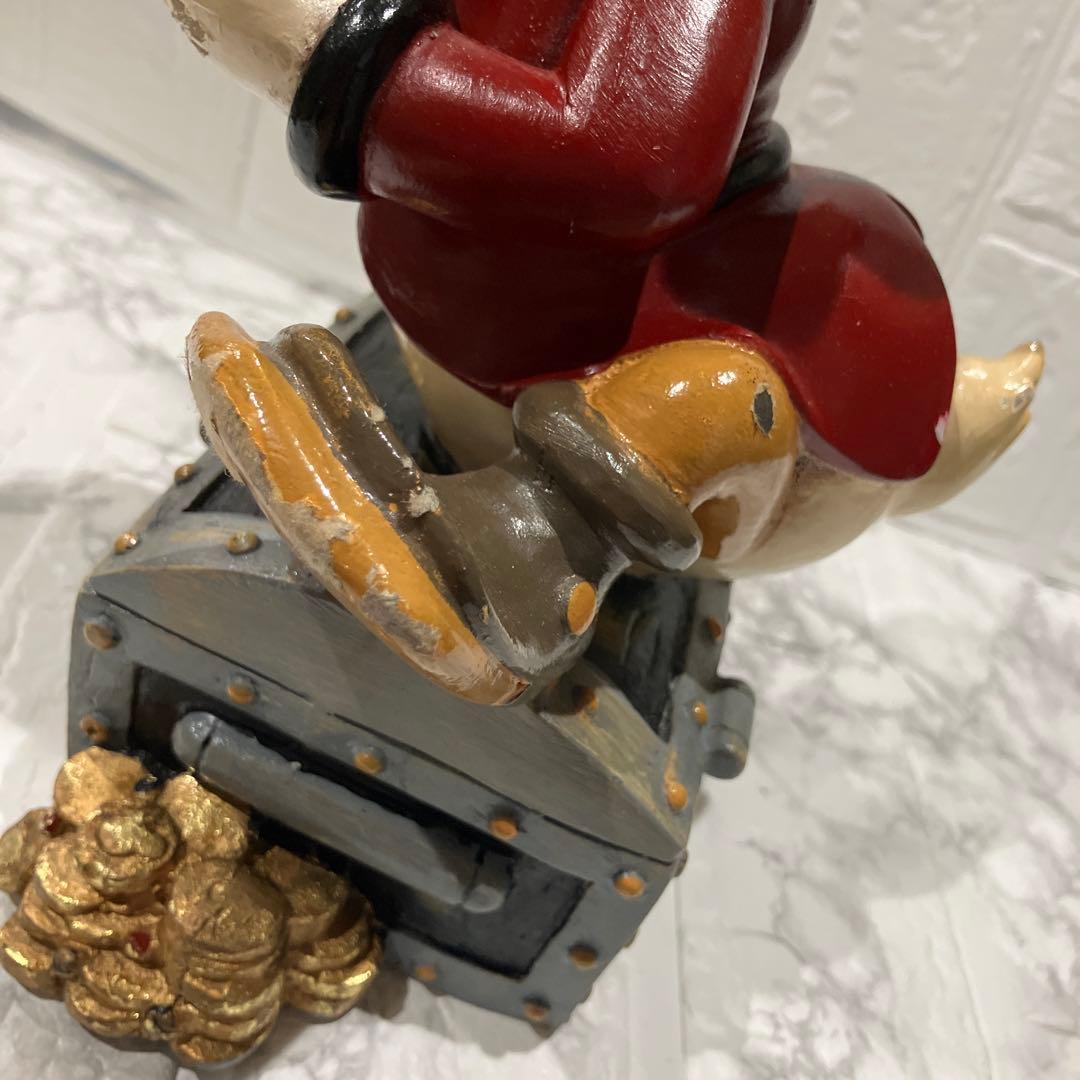 ディズニー スクルージ 置物 宝箱