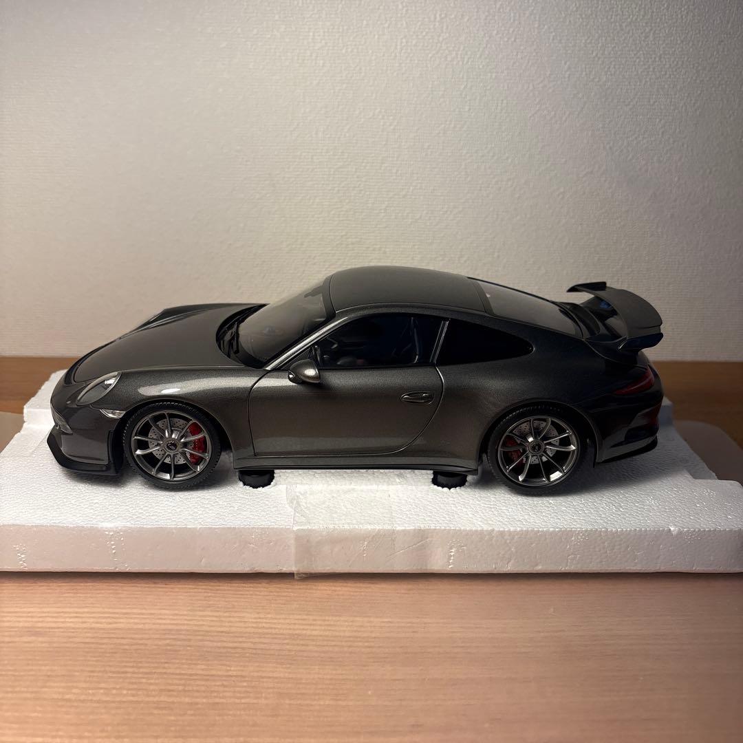 ミニチャンプス　ポルシェ911 991 GT3 1/18 ミニカー　グレー