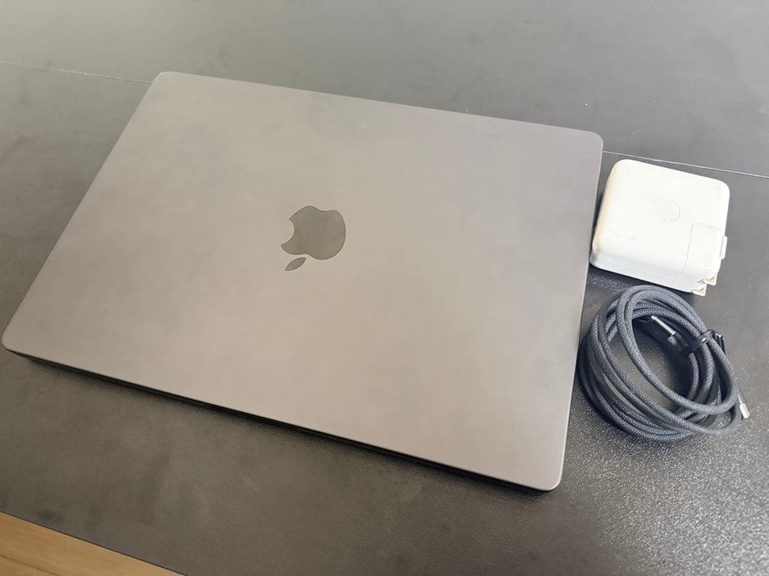 MacBook本体 MacBook Pro 14 M4 32GB 512GB 2024