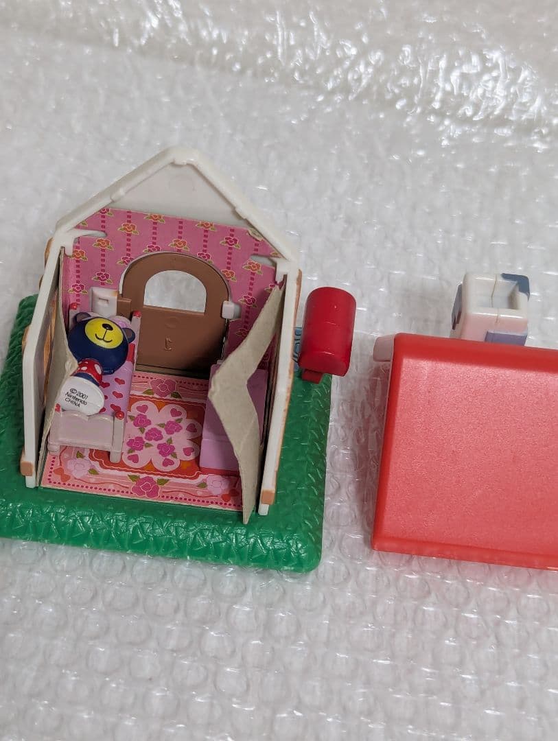 タカラ どうぶつの森 森をつくろう！ フィギュアコレクション　おうちセット