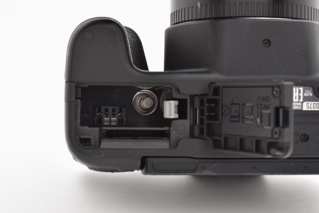 一眼レフカメラcanon kiss x9 標準レンズセット/EF 35-80mm