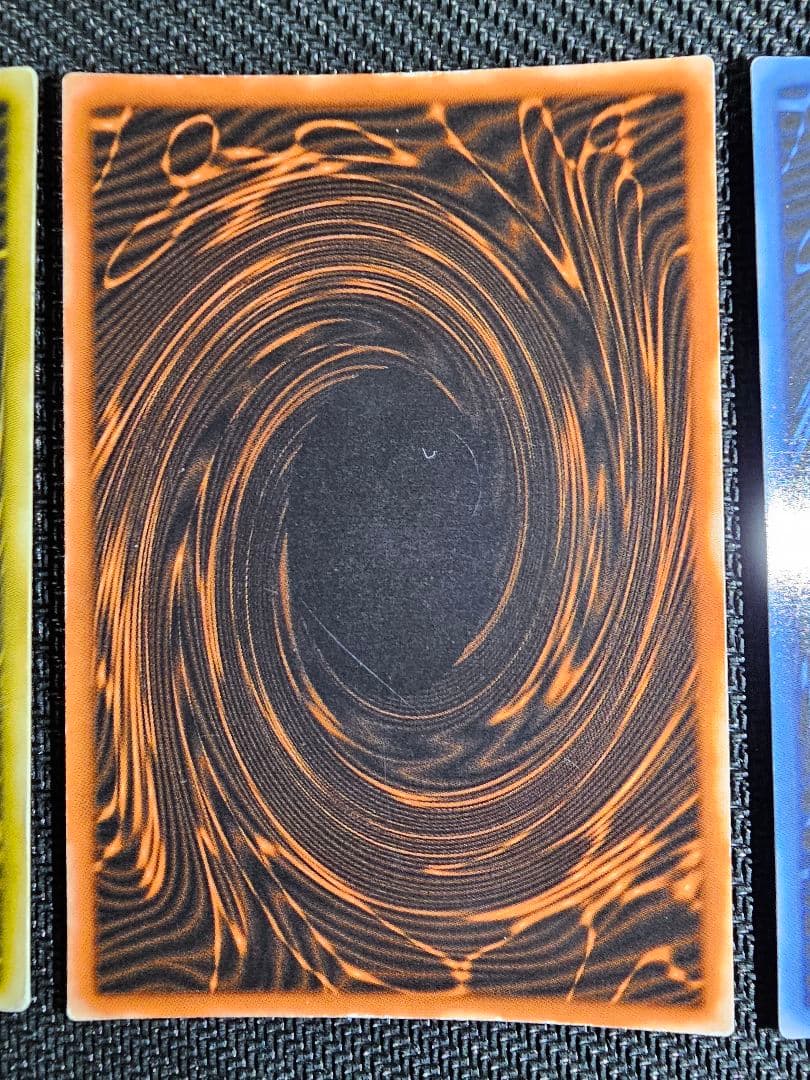 遊戯王 ラーの翼神竜 オシリスの天空竜 オベリスクの巨神兵 ３枚セット 神セット