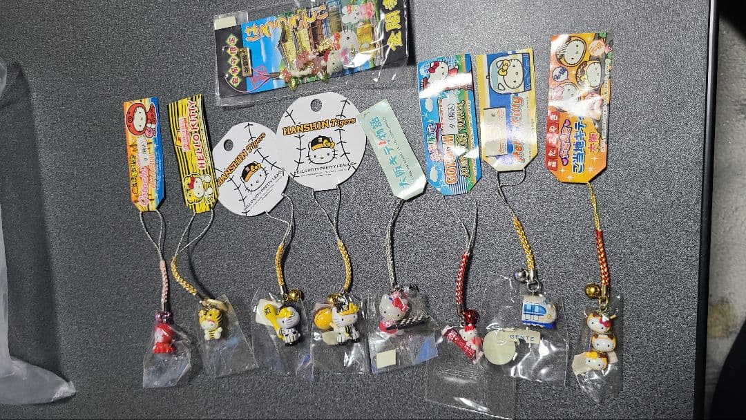新品未開封★関東、関西、東北エリア★ご当地キティ★ストラップまとめ売り43点