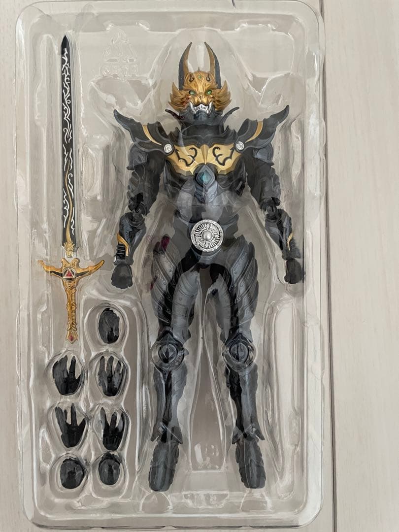 S.H.フィギュアーツ　黄金騎士　牙狼　(流牙Ver.)