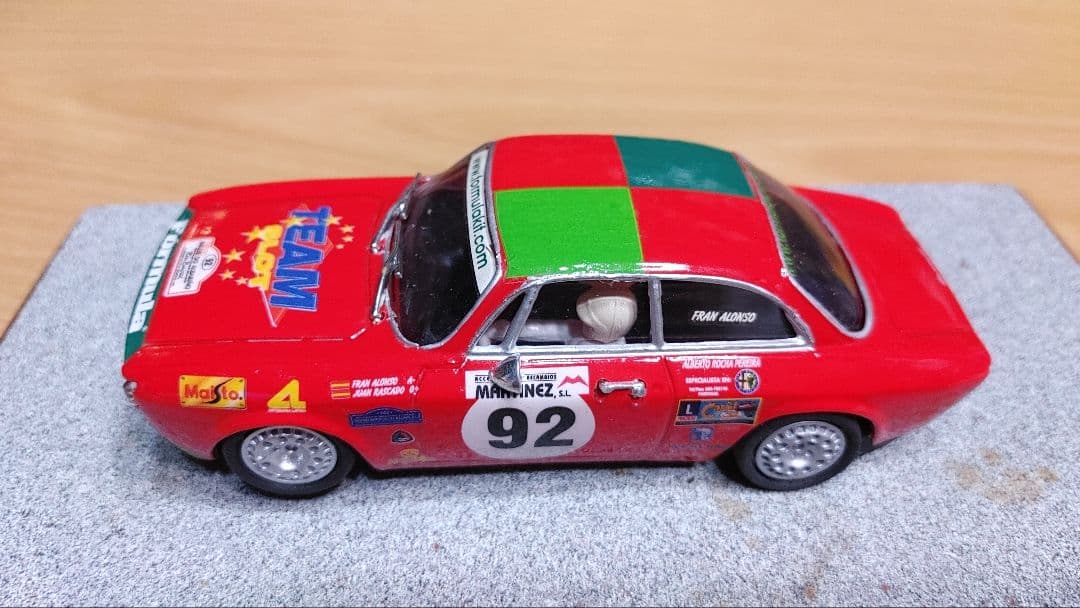 Alfa Romeoスロットカー