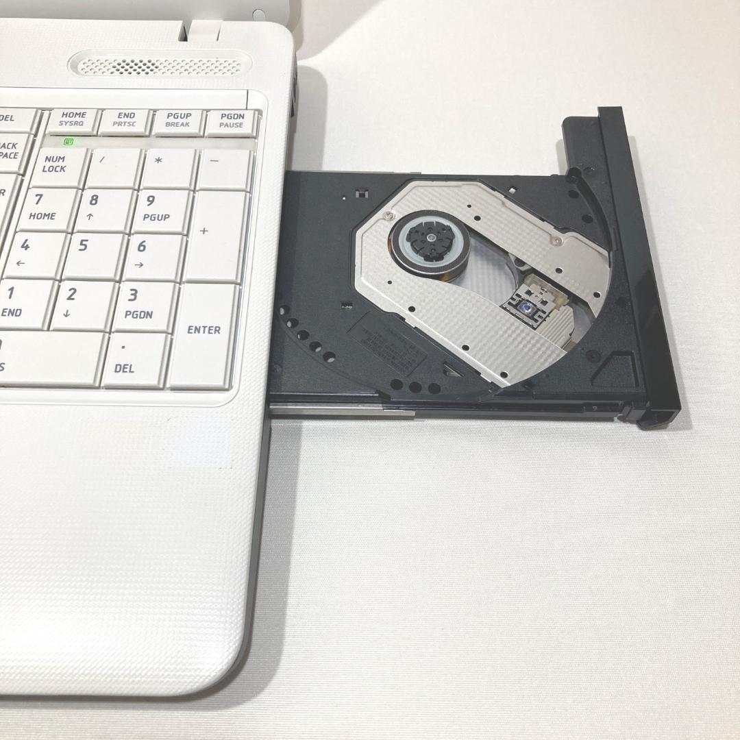 初心者向け✨快速i5・大画面・DVD✨白✨すぐ使えるノートパソコン◇T378-3