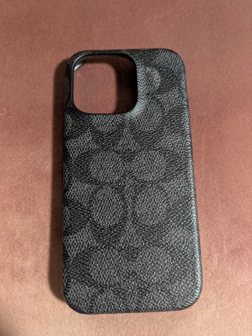 COACH iPhone16pro 2024用ハードケース ブラック