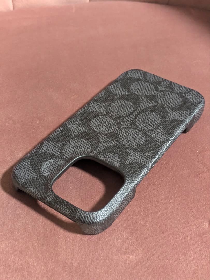 COACH iPhone16pro 2024用ハードケース ブラック