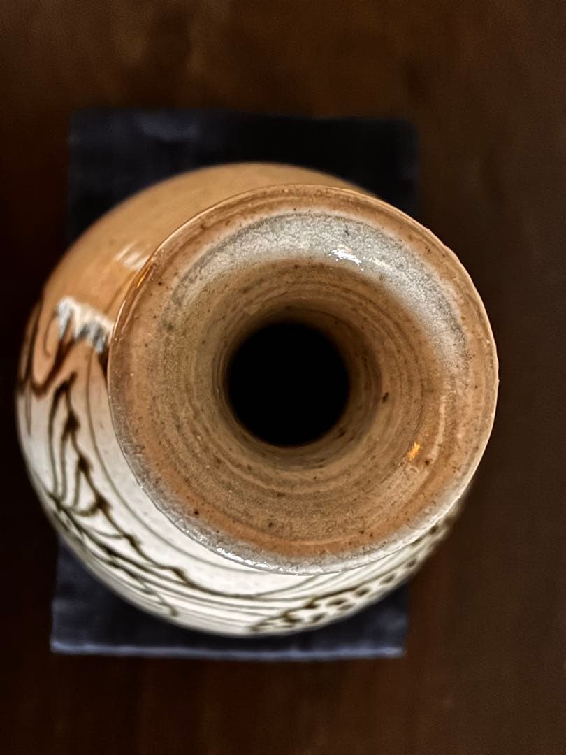 鶏龍山様 遊魚文瓶