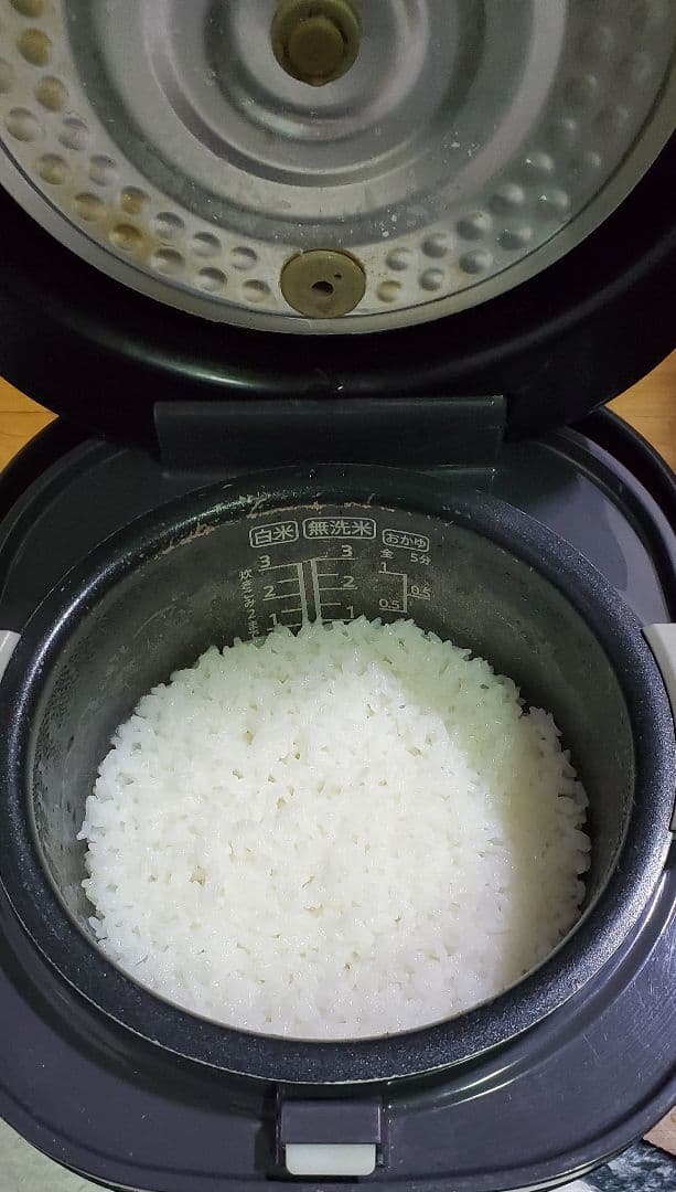 SHARP 　3合炊き　炊飯器　&　ドリテック 　電気ケトル　 1.0L　家電品
