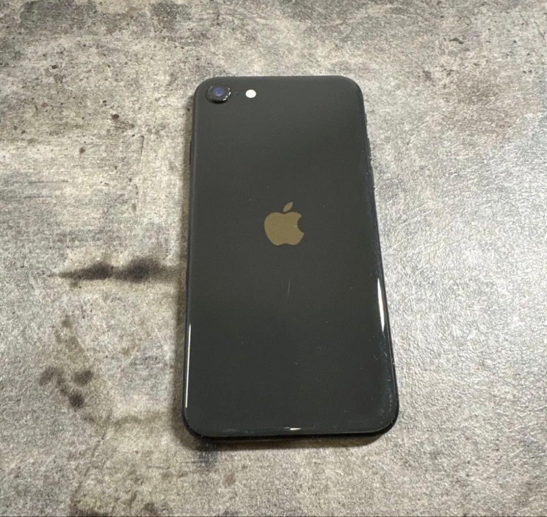【最新iOS対応‼︎】iPhone SE2 64GB ブラック