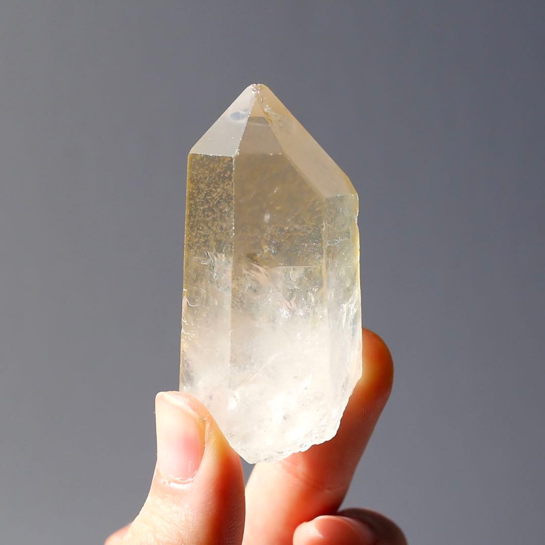 ゴールデンヒーラー クォーツ 原石 水晶 鉱物 希少石 天然石
