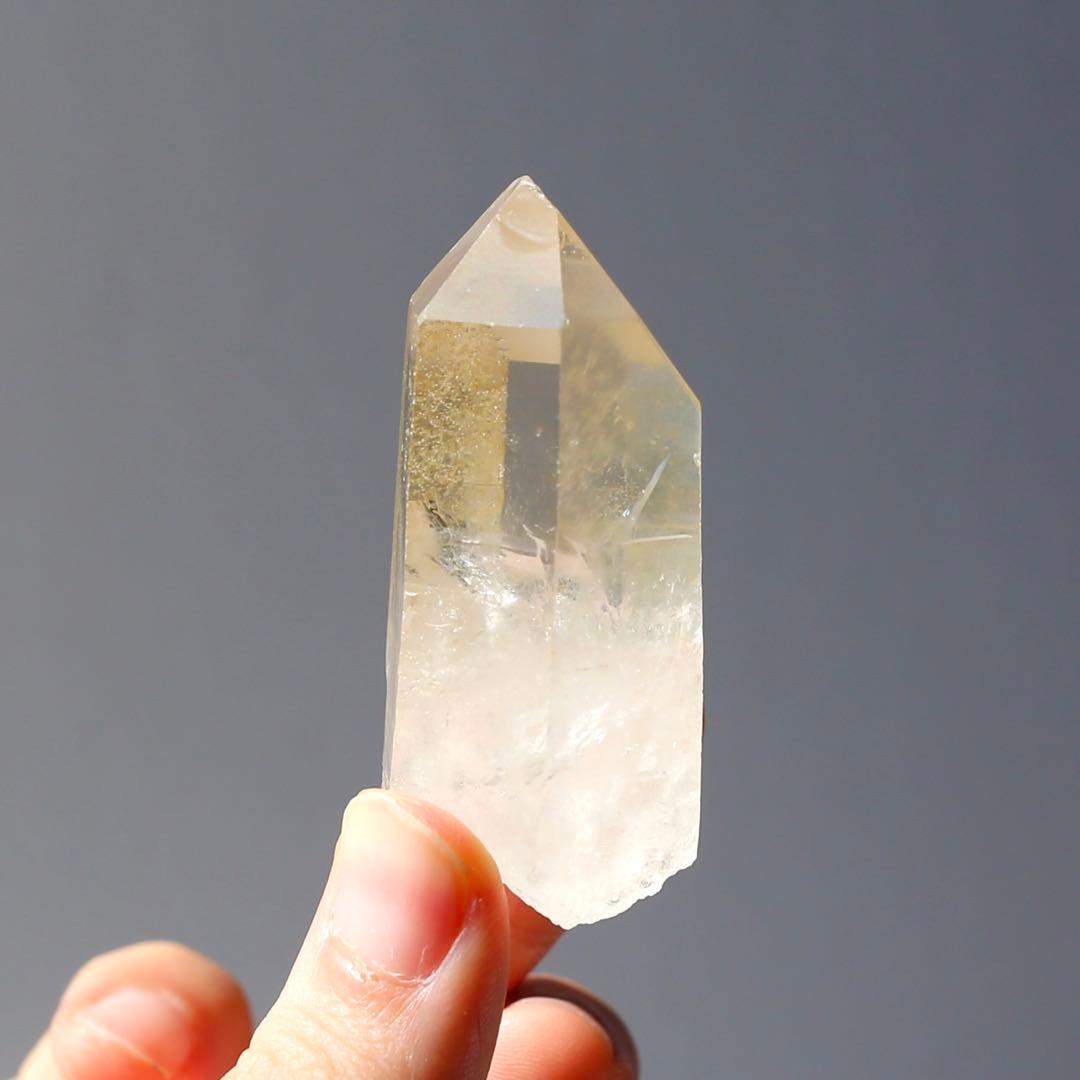 ゴールデンヒーラー クォーツ 原石 水晶 鉱物 希少石 天然石