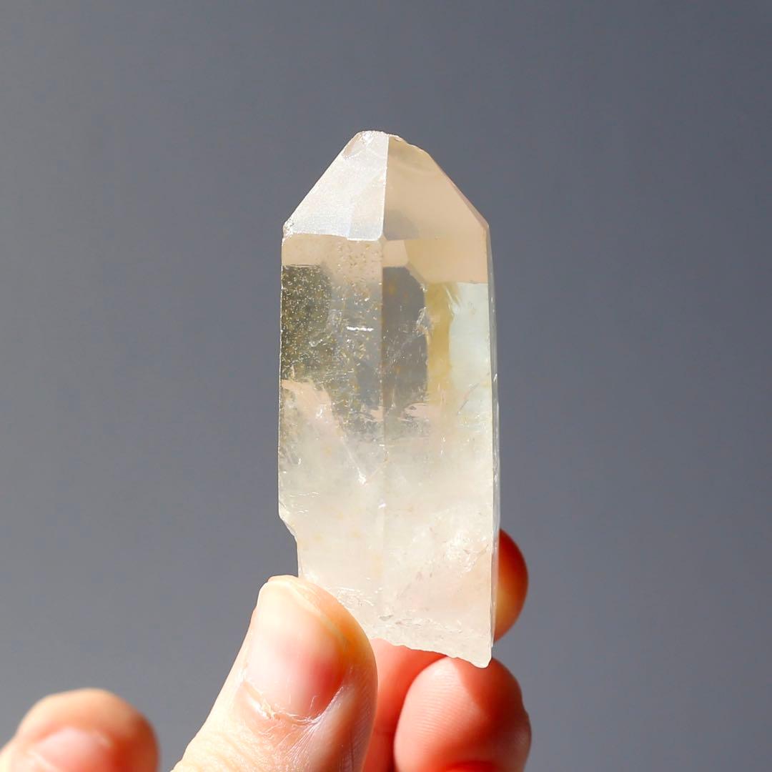 ゴールデンヒーラー クォーツ 原石 水晶 鉱物 希少石 天然石