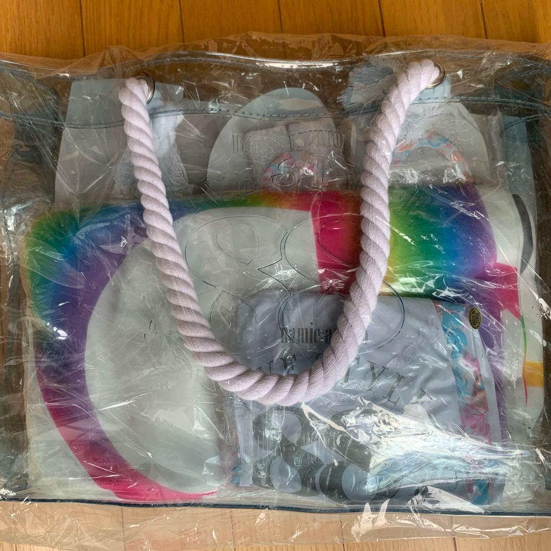 安室奈美恵　ビーチバック