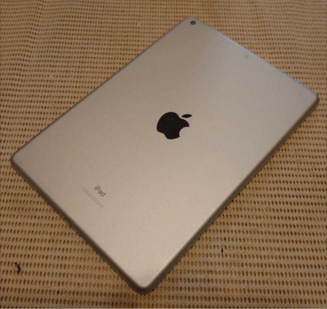 0HEMF完動品iPad第7世代(A2197)本体32GBシルバー送料込