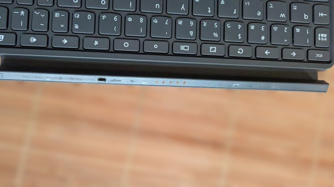Chromebook本体 Lenovo IdeaPad Duet Chromebook