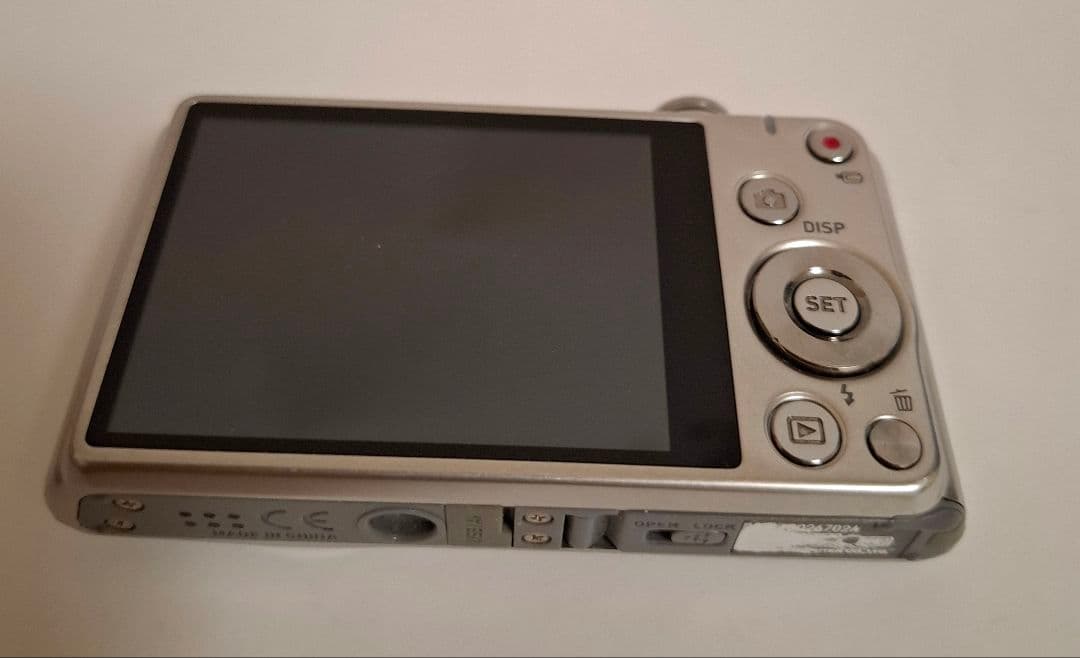 カシオ CASIO EXILIM EX-Z770 デジタルカメラ