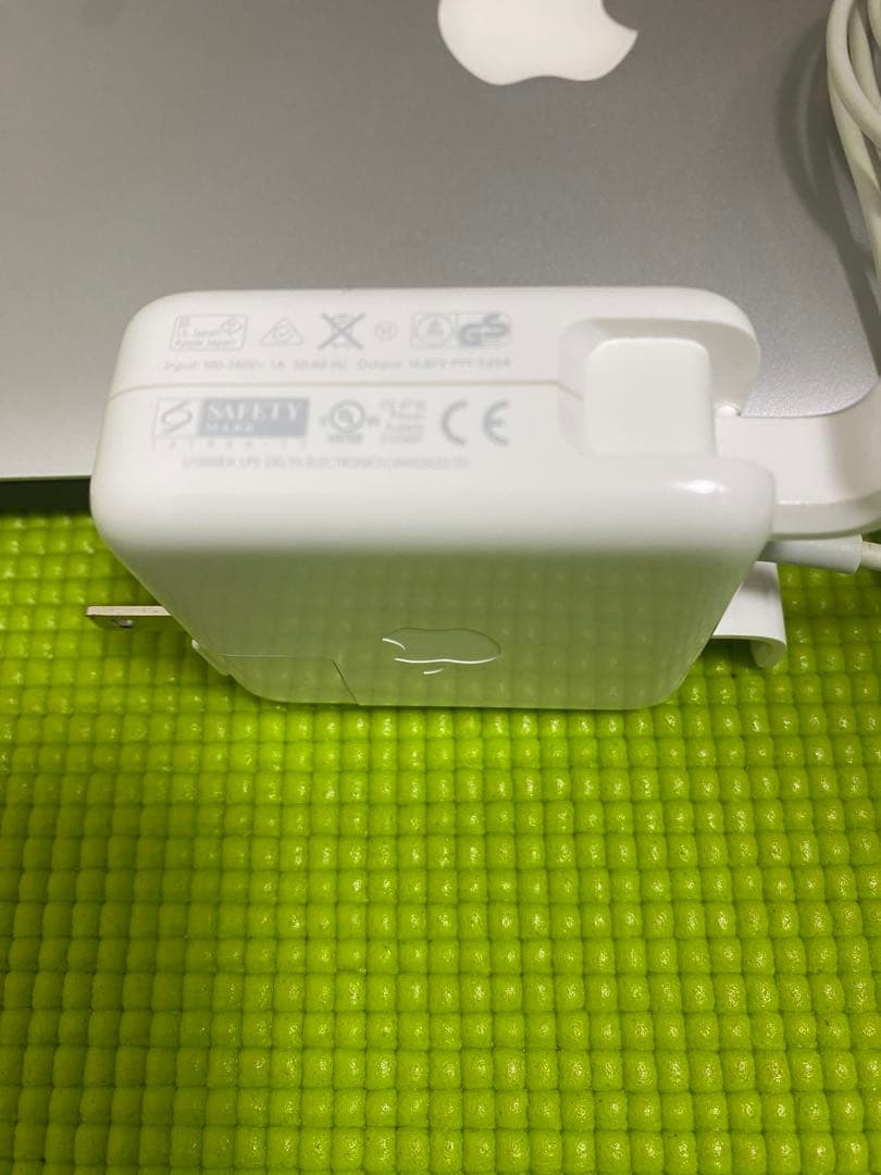 MacBook本体 MacBook Air 11inch 2015 i5/8GB/128GB