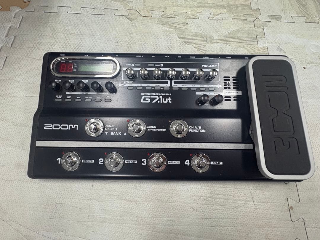 ZOOM G7.1ut マルチエフェクター