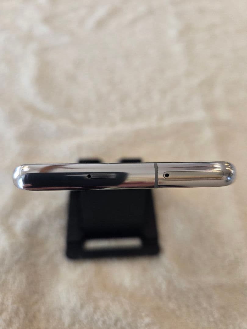 SAMSUNG Galaxy s10 プリズムホワイト