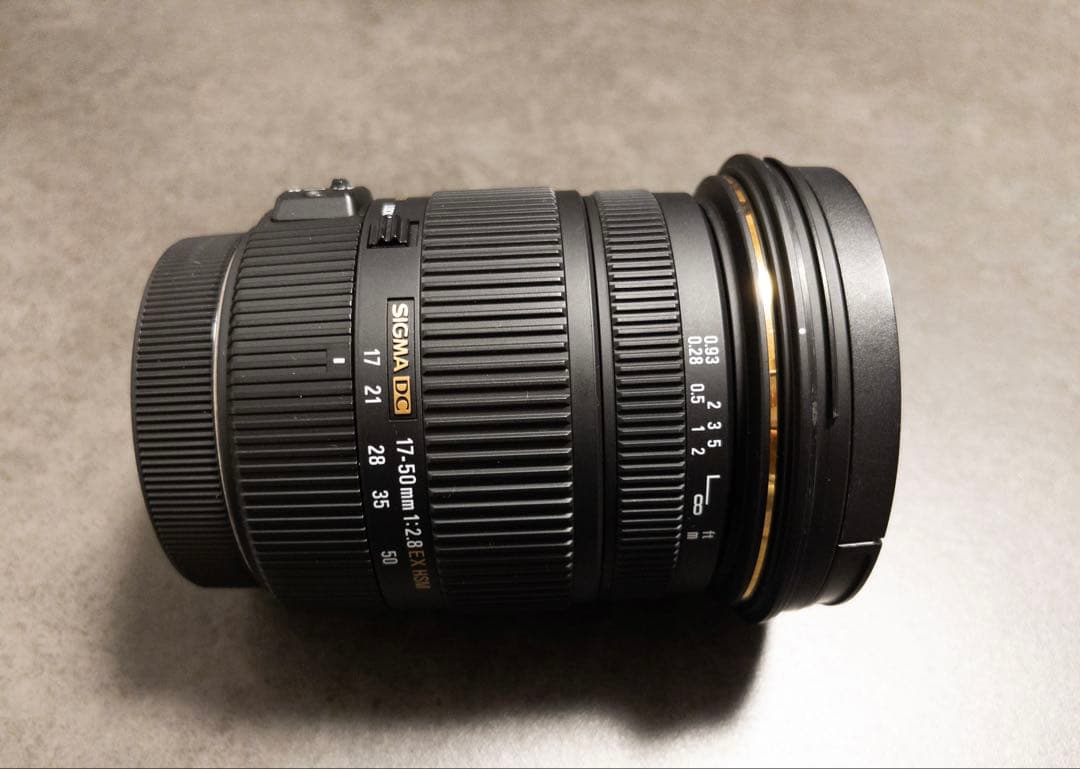 Canon EOS Kiss M ボディ ブラック＋SIGMA 17-50mm