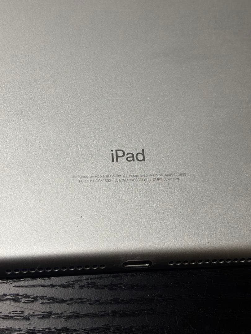 iPad 第6世代 128GB シルバー