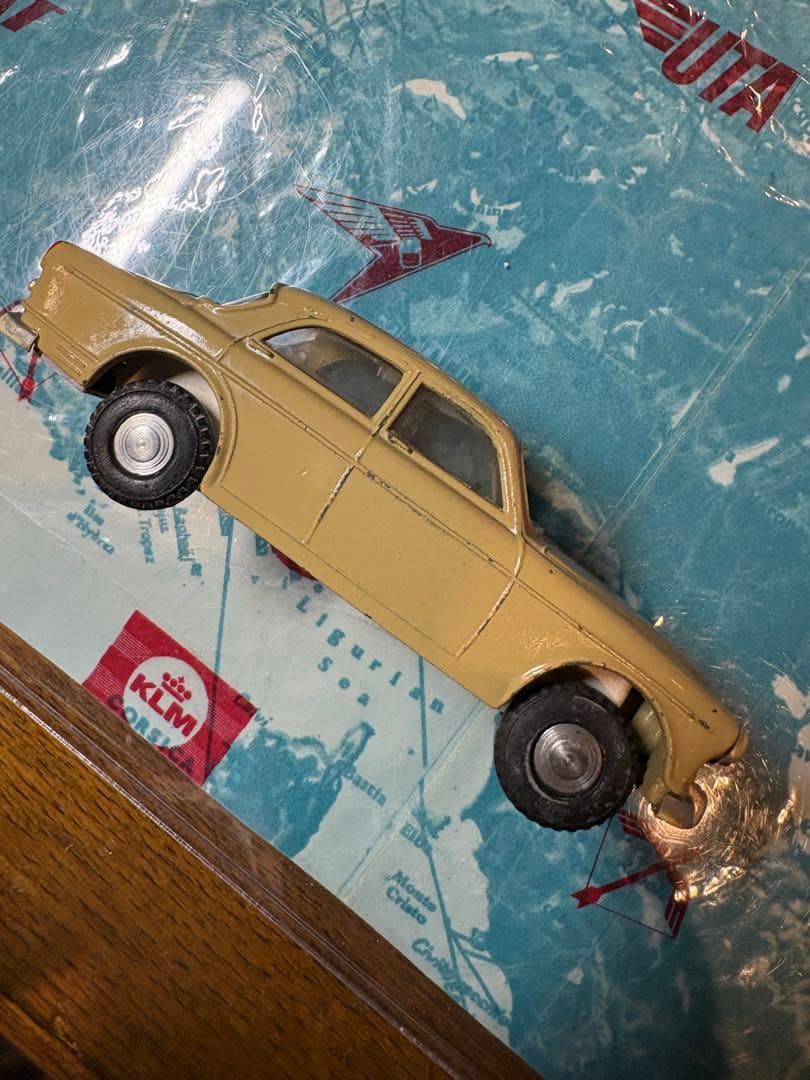 スポットオン　ボルボ122s 1/42 spot-on