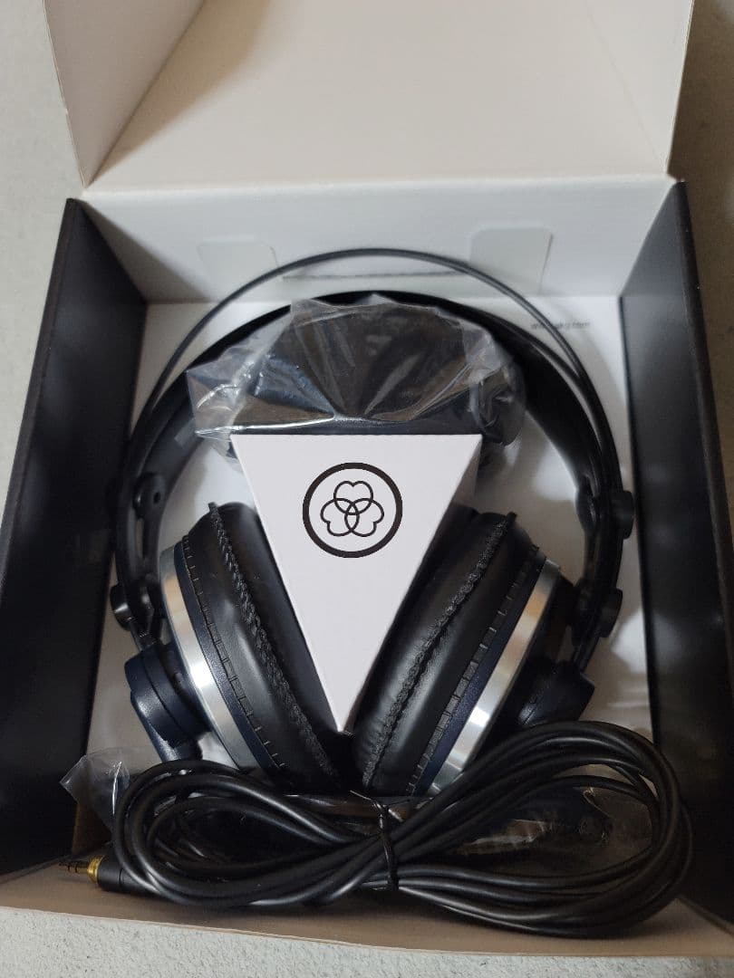 ❗３月中に売却希望AKG ( アーカーゲー ) K271MK2 ヘッドホン