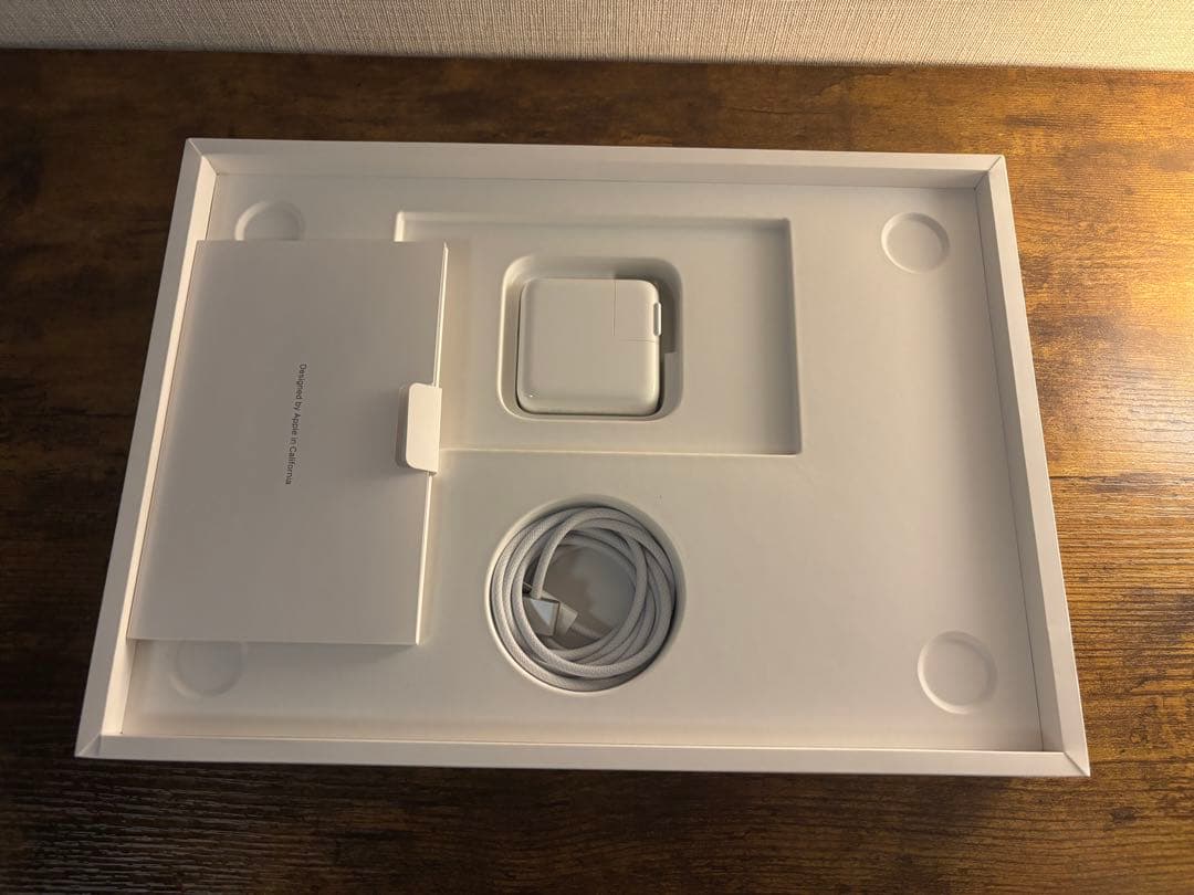 【美品】MacBook Air M4 256GB 13インチ シルバー