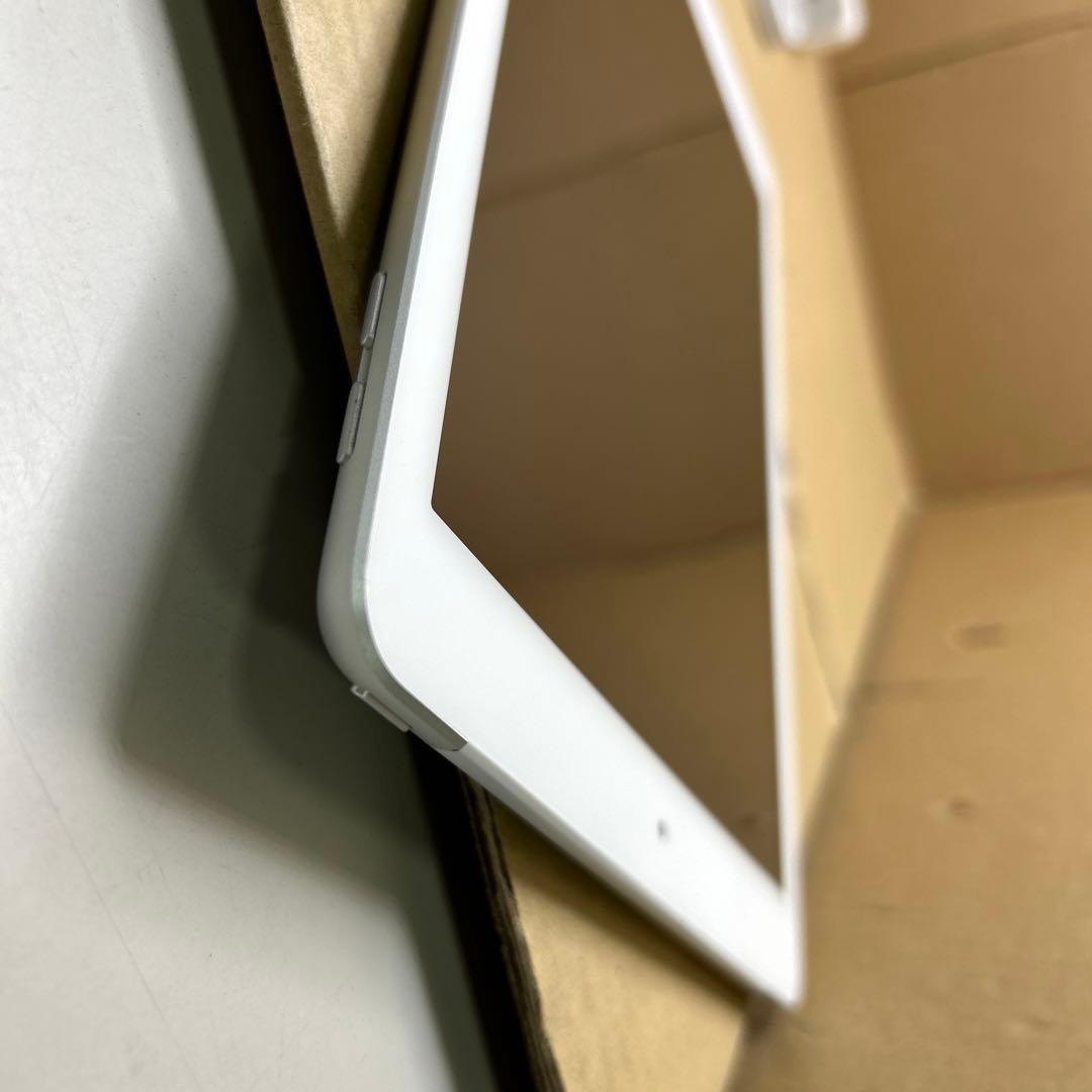 Apple iPad (第６世代) Wi-Fi + Cellular 32GB