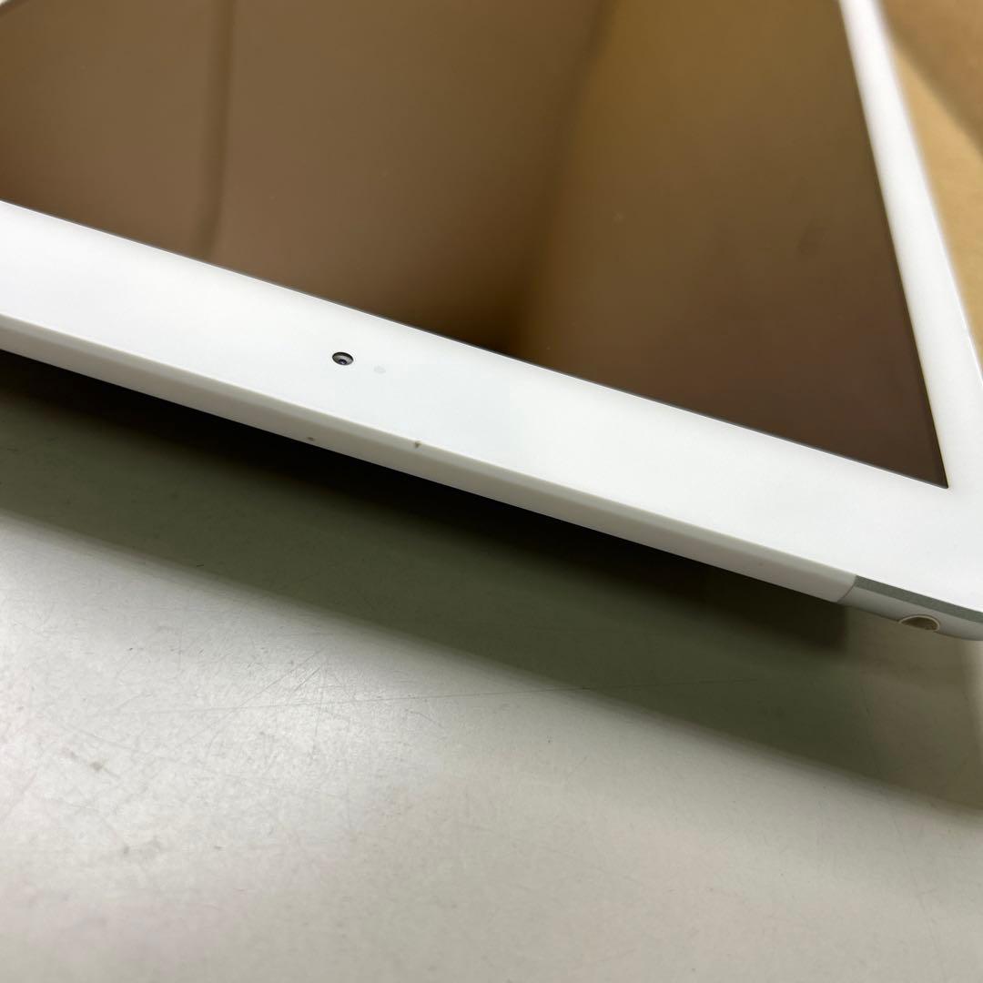 Apple iPad (第６世代) Wi-Fi + Cellular 32GB