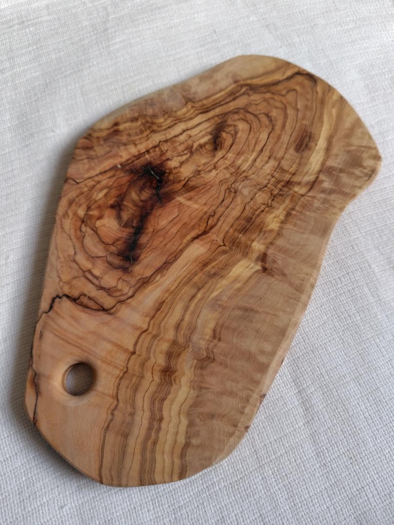 イタリア製 アルテレニョ オリーブウッド 大判カッティングボード 36cm