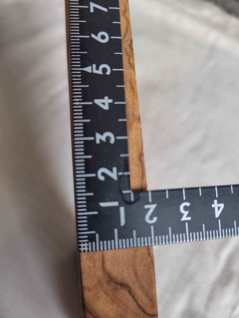 イタリア製 アルテレニョ オリーブウッド 大判カッティングボード 36cm